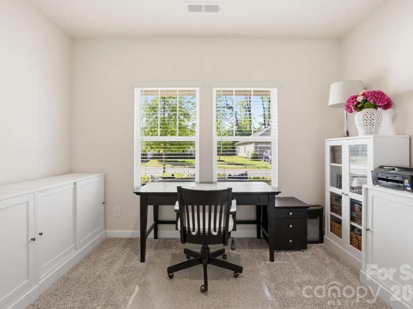 4514 Duplin Drive, Charlotte, NC 28214.  MLS# CAR4369547, YatesRealty ID 14162. 