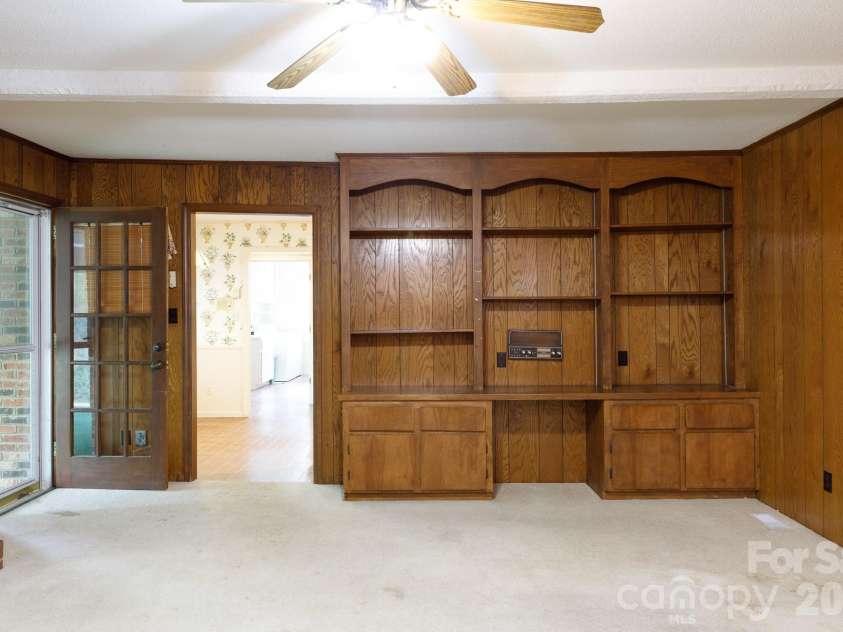 3308 India Hook Road, Rock Hill, SC 29732.  MLS# CAR4370728, YatesRealty ID 14163. 
