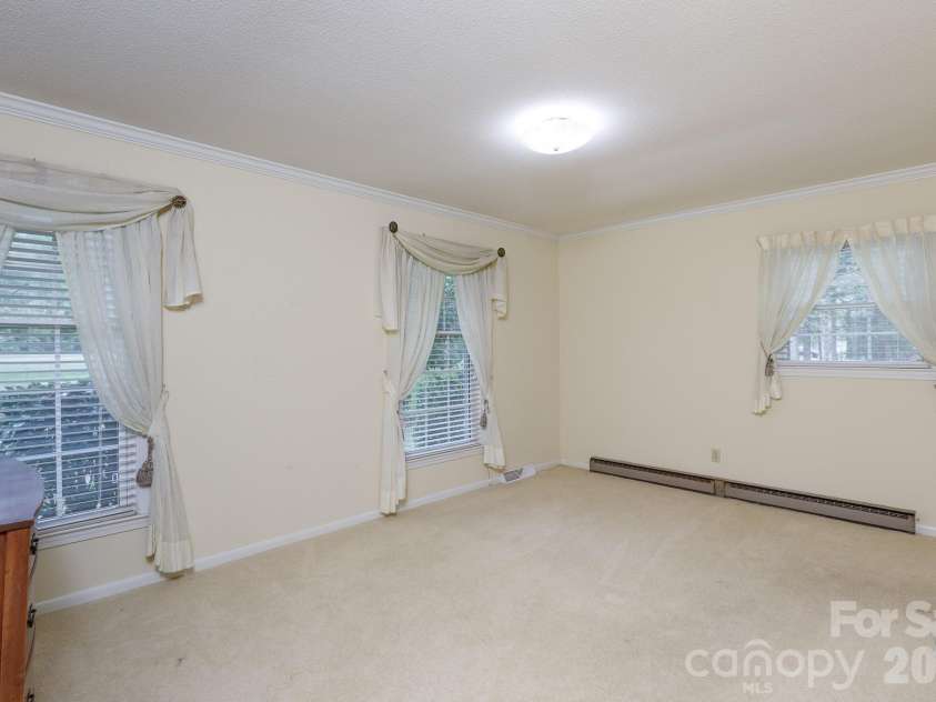 3308 India Hook Road, Rock Hill, SC 29732.  MLS# CAR4370728, YatesRealty ID 14163. 