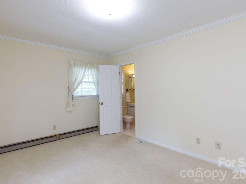 3308 India Hook Road, Rock Hill, SC 29732.  MLS# CAR4370728, YatesRealty ID 14163. 