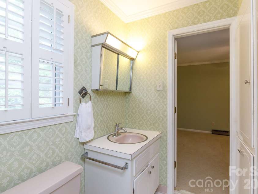3308 India Hook Road, Rock Hill, SC 29732.  MLS# CAR4370728, YatesRealty ID 14163. 