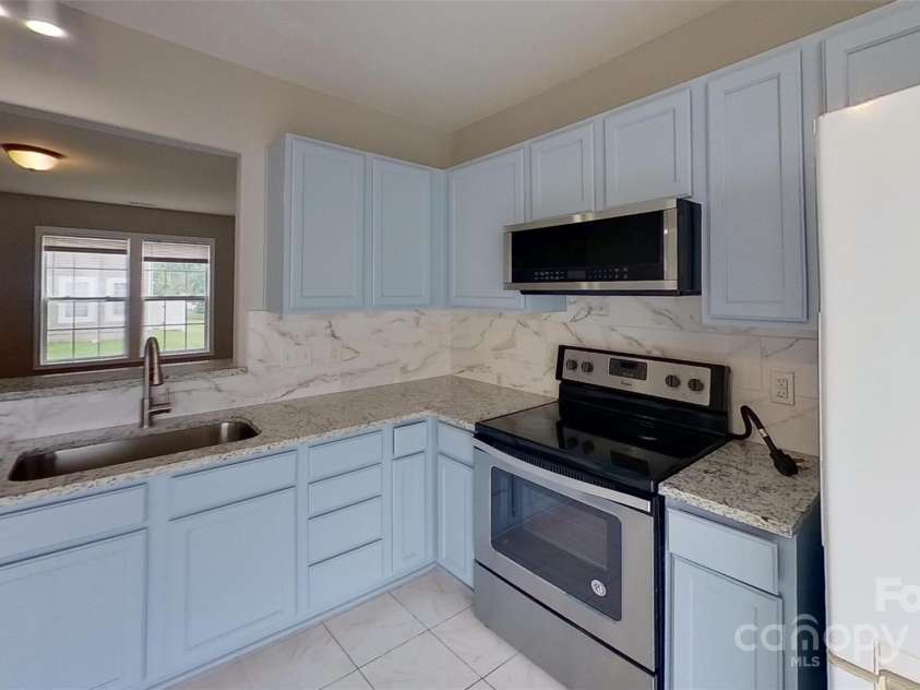 8403 Spirea Court, Charlotte, NC 28215.  MLS# CAR4191020, YatesRealty ID 14164. 