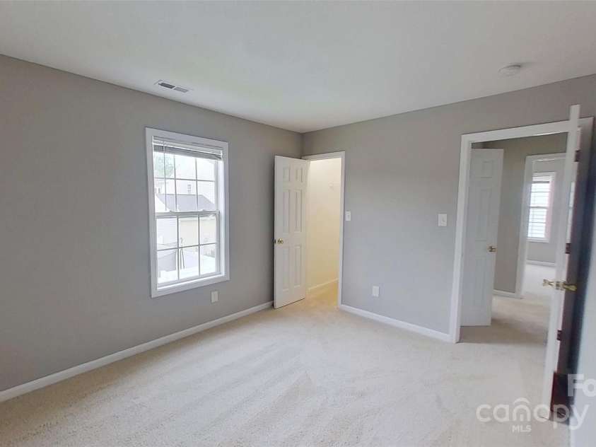 8403 Spirea Court, Charlotte, NC 28215.  MLS# CAR4191020, YatesRealty ID 14164. 