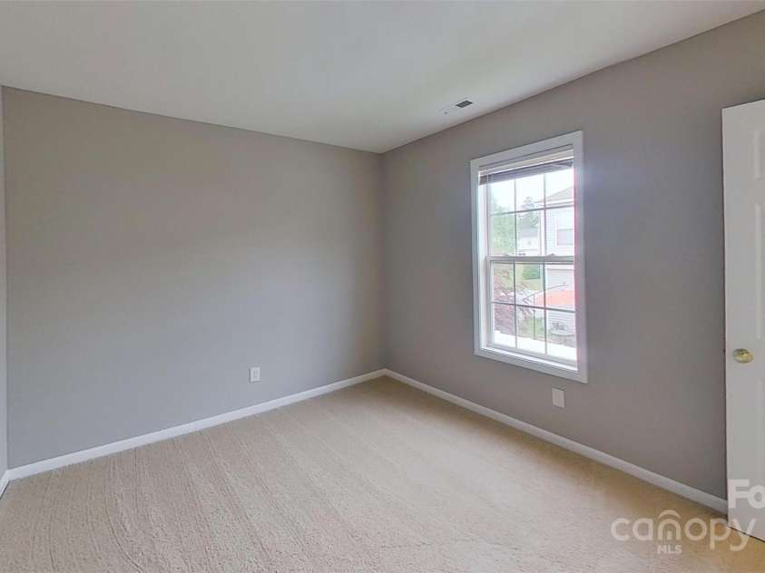 8403 Spirea Court, Charlotte, NC 28215.  MLS# CAR4191020, YatesRealty ID 14164. 