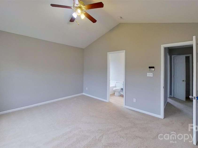 8403 Spirea Court, Charlotte, NC 28215.  MLS# CAR4191020, YatesRealty ID 14164. 