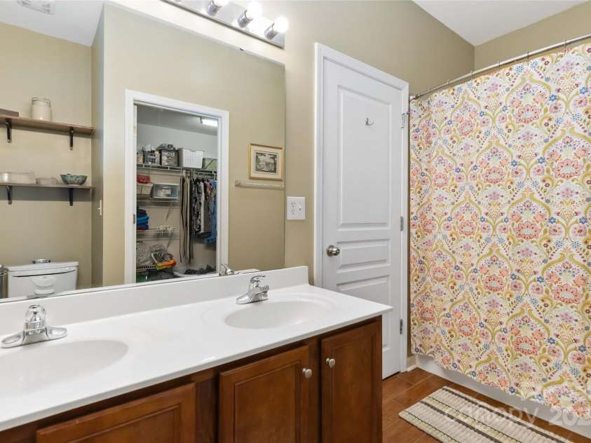 1013 Laparc Lane, Indian Trail, NC 28079.  MLS# CAR4246140, YatesRealty ID 14166. 