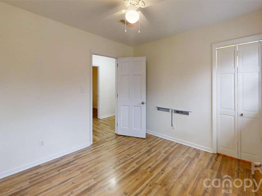 611 5th Avenue, Conover, NC 28613.  MLS# CAR4331581, YatesRealty ID 14166. 