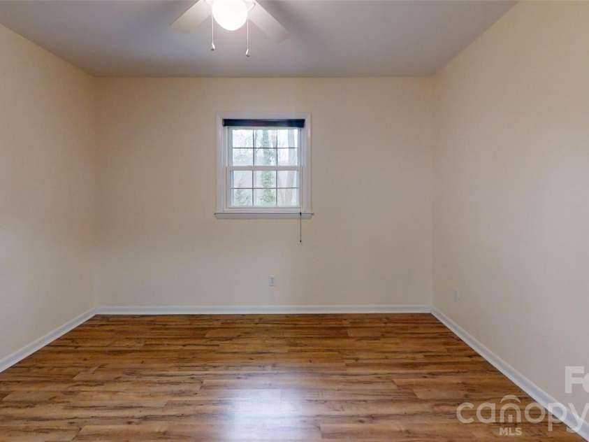 611 5th Avenue, Conover, NC 28613.  MLS# CAR4331581, YatesRealty ID 14166. 