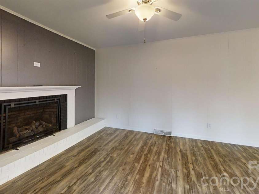 611 5th Avenue, Conover, NC 28613.  MLS# CAR4331581, YatesRealty ID 14166. 