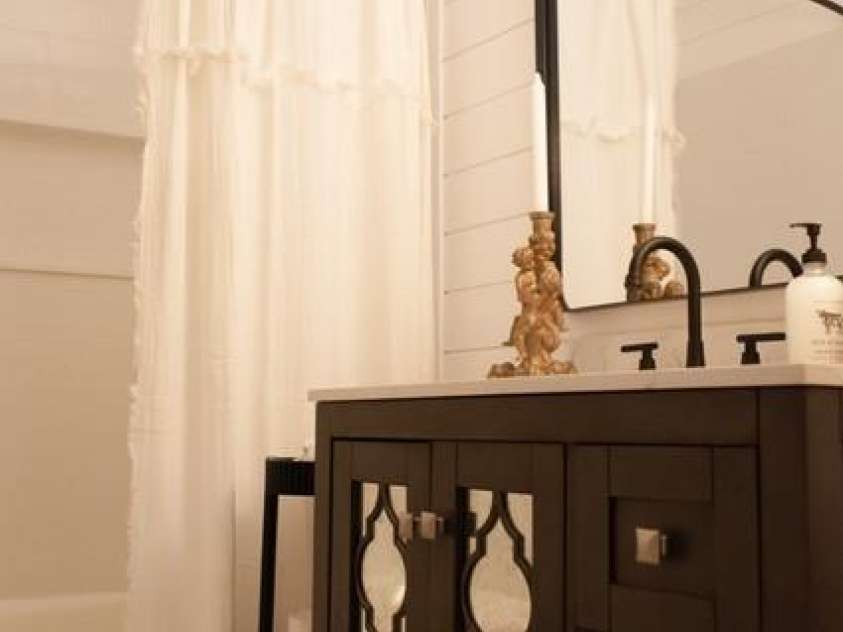 21 Rash Road, Asheville, NC 28806.  MLS# CAR4260428, YatesRealty ID 14167. 