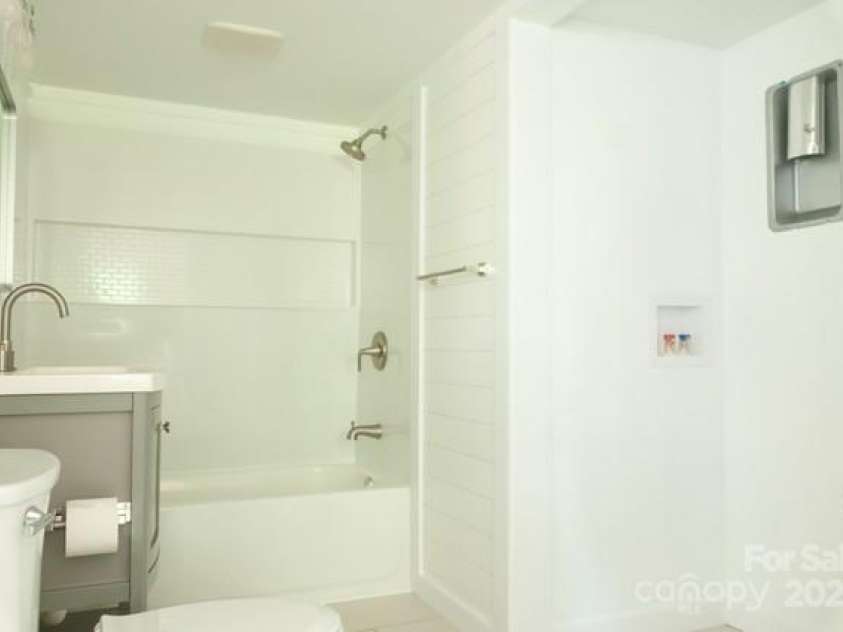 21 Rash Road, Asheville, NC 28806.  MLS# CAR4260428, YatesRealty ID 14167. 