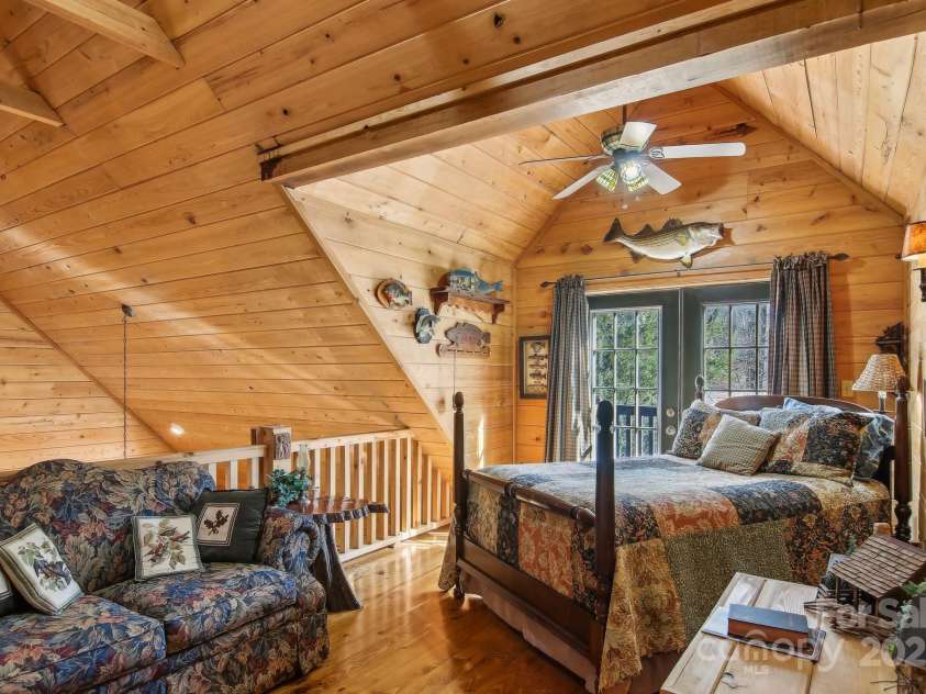 49 Breezy Creek Lane, Maggie Valley, NC 28751.  MLS# CAR4227818, YatesRealty ID 14168. 