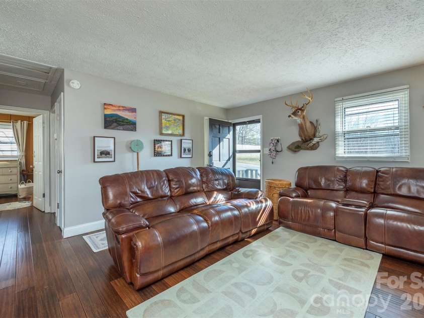 5 Three J Lane, Swannanoa, NC 28778.  MLS# CAR4349879, YatesRealty ID 14169. 