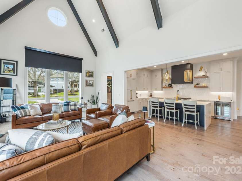 1711 Brook Road, Charlotte, NC 28205.  MLS# CAR4232990, YatesRealty ID 14170. 