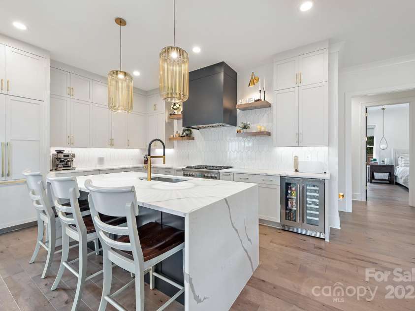 1711 Brook Road, Charlotte, NC 28205.  MLS# CAR4232990, YatesRealty ID 14170. 
