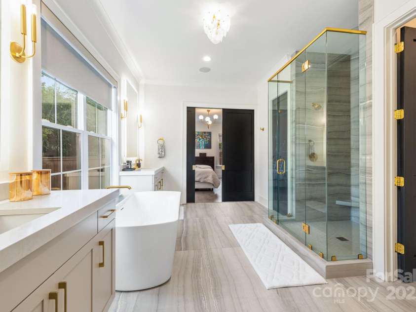 1711 Brook Road, Charlotte, NC 28205.  MLS# CAR4232990, YatesRealty ID 14170. 