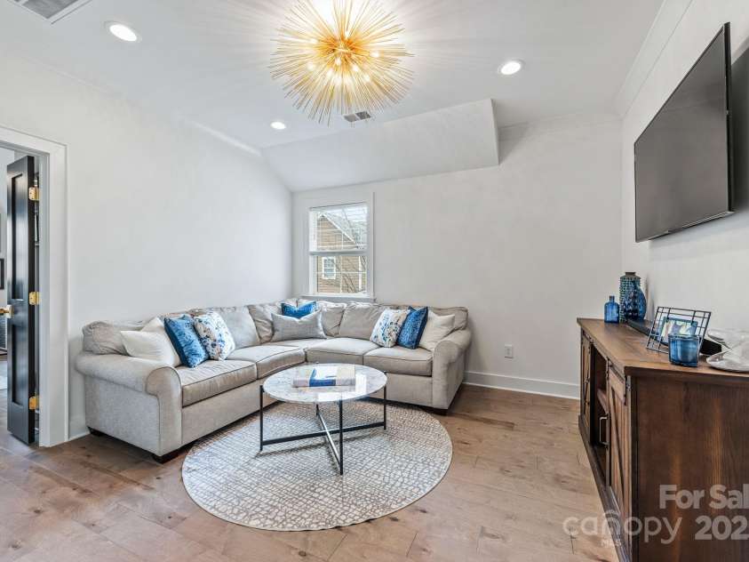 1711 Brook Road, Charlotte, NC 28205.  MLS# CAR4232990, YatesRealty ID 14170. 