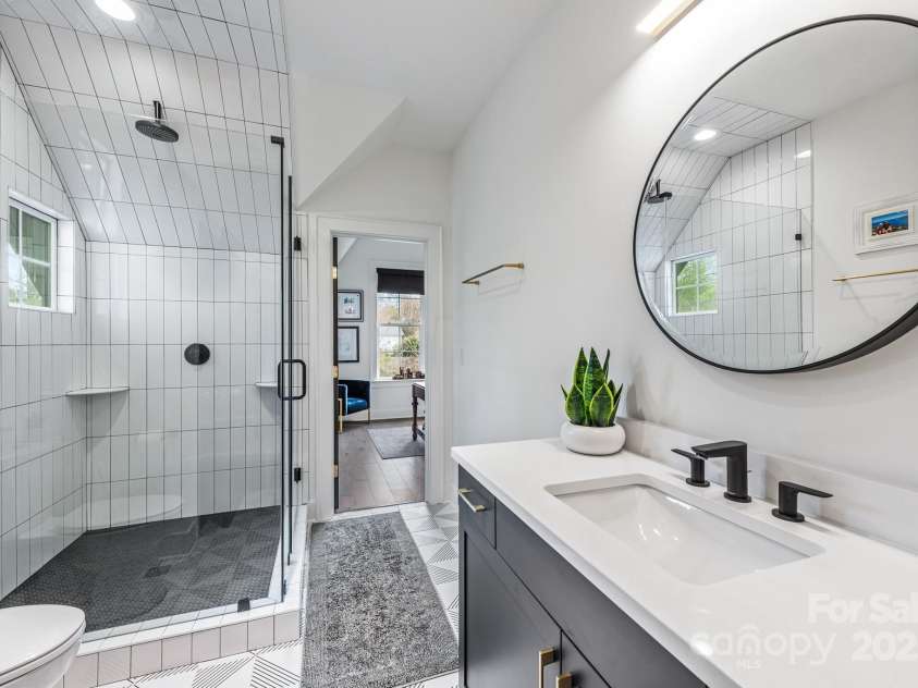 1711 Brook Road, Charlotte, NC 28205.  MLS# CAR4232990, YatesRealty ID 14170. 