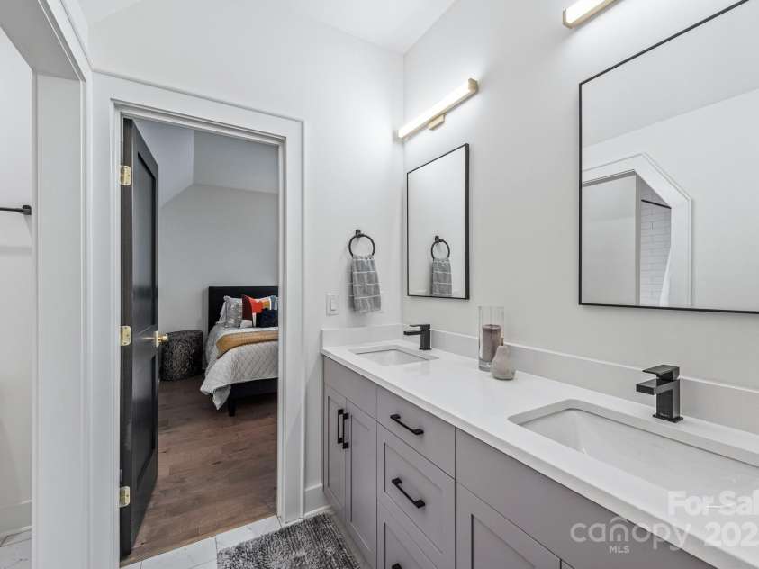 1711 Brook Road, Charlotte, NC 28205.  MLS# CAR4232990, YatesRealty ID 14170. 