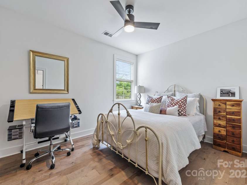 1711 Brook Road, Charlotte, NC 28205.  MLS# CAR4232990, YatesRealty ID 14170. 