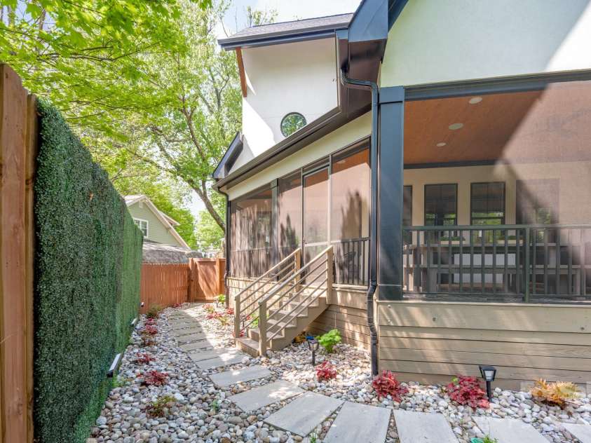 1711 Brook Road, Charlotte, NC 28205.  MLS# CAR4232990, YatesRealty ID 14170. 