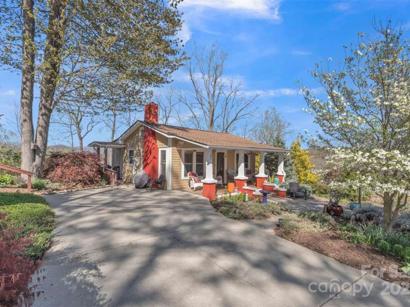 34 Pinson Trail, Lake Junaluska, NC 28745.  MLS# CAR4248018, YatesRealty ID 14172. 