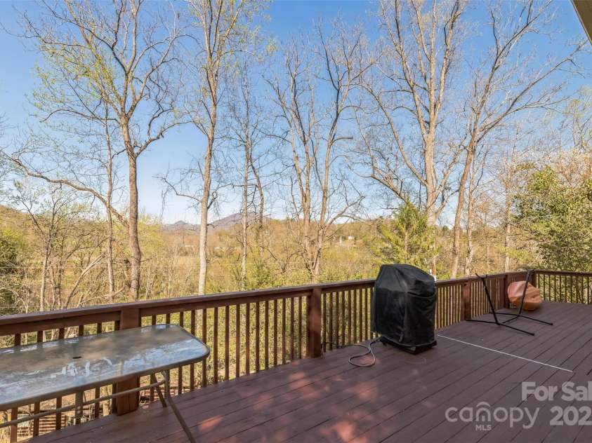 34 Pinson Trail, Lake Junaluska, NC 28745.  MLS# CAR4248018, YatesRealty ID 14172. 