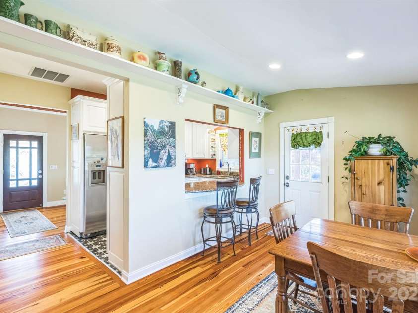 34 Pinson Trail, Lake Junaluska, NC 28745.  MLS# CAR4248018, YatesRealty ID 14172. 
