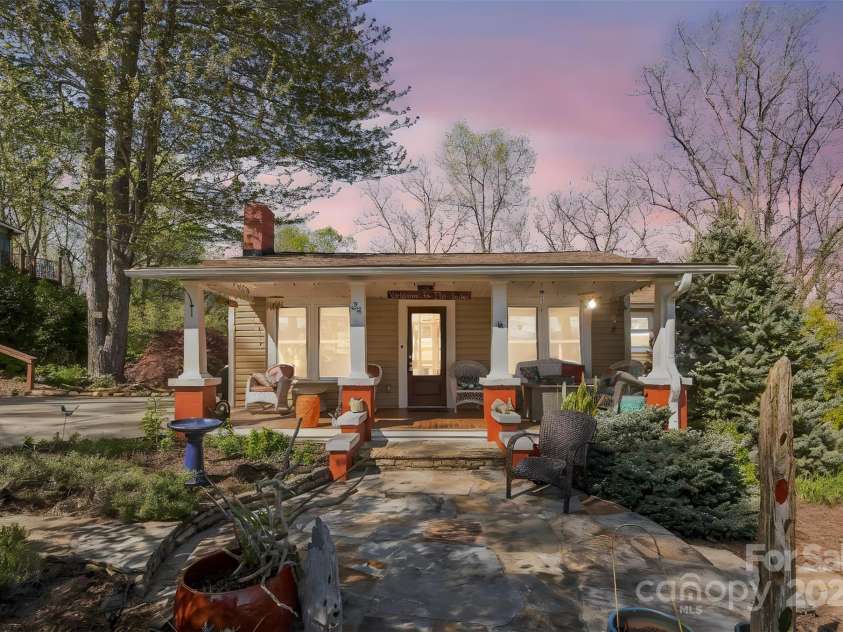 34 Pinson Trail, Lake Junaluska, NC 28745.  MLS# CAR4248018, YatesRealty ID 14172. 
