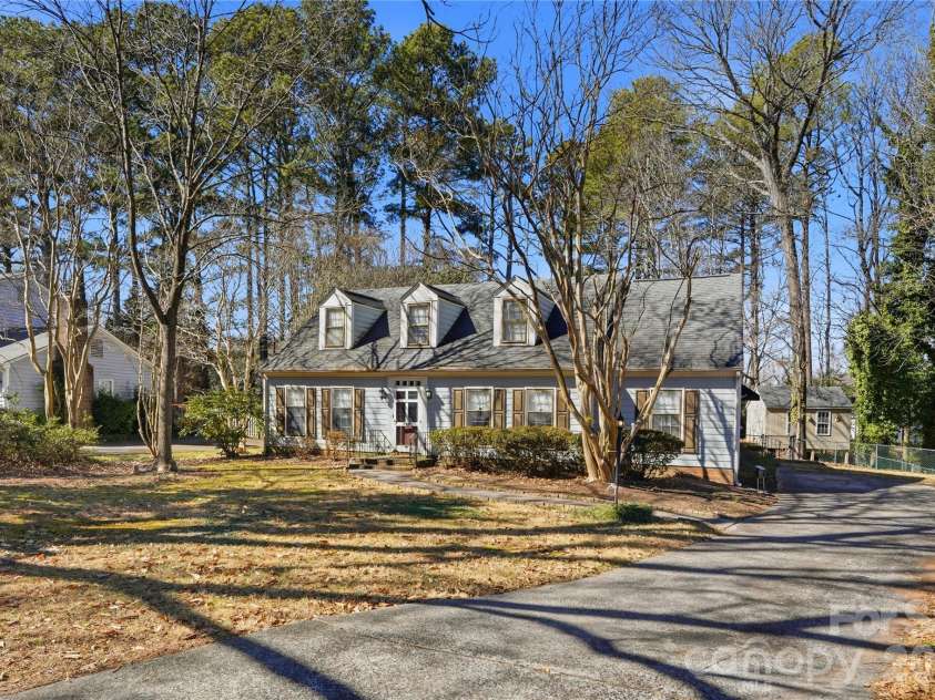 721 Falls Church Road, Charlotte, NC 28270.  MLS# CAR4341730, YatesRealty ID 14172. 