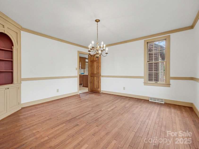 306 Garrison Drive, Kings Mountain, NC 28086.  MLS# CAR4329391, YatesRealty ID 14173. Formal Dining Room 