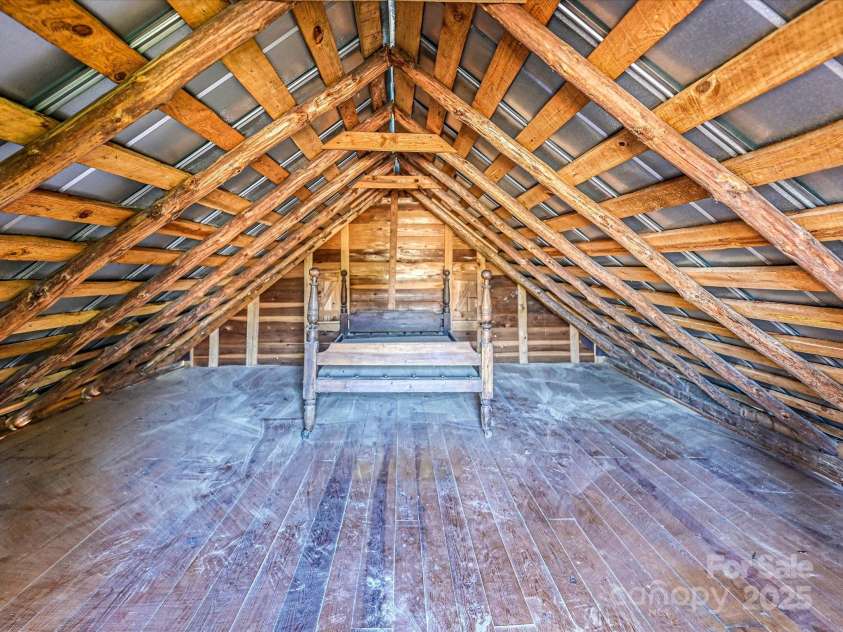 306 Garrison Drive, Kings Mountain, NC 28086.  MLS# CAR4329391, YatesRealty ID 14173. Upper Level Log Cabin