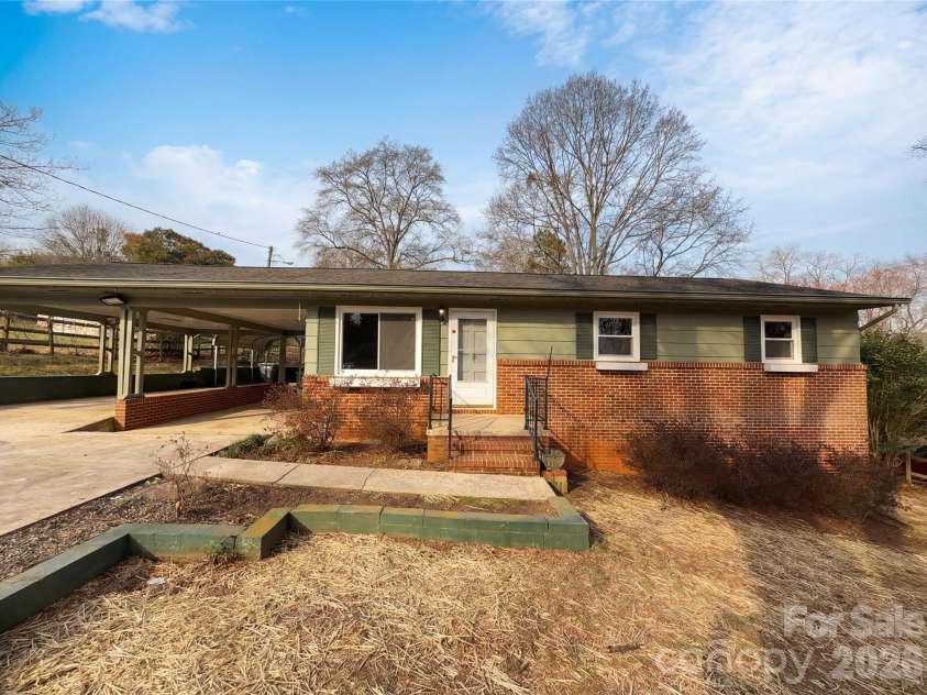 310 Mitchell Street, Belmont, NC 28012.  MLS# CAR4351836, YatesRealty ID 14175. 
