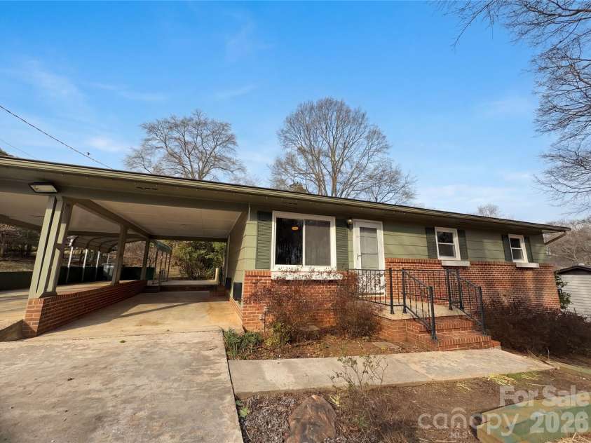 310 Mitchell Street, Belmont, NC 28012.  MLS# CAR4351836, YatesRealty ID 14175. 