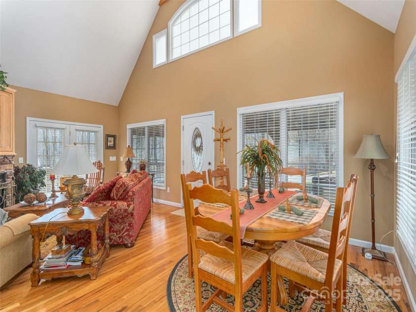 360 Laurel Ridge Road, Maggie Valley, NC 28751.  MLS# CAR4240405, YatesRealty ID 14176. 