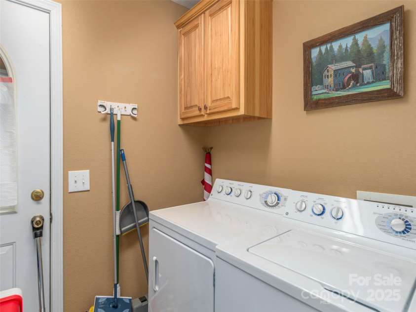 360 Laurel Ridge Road, Maggie Valley, NC 28751.  MLS# CAR4240405, YatesRealty ID 14176. 