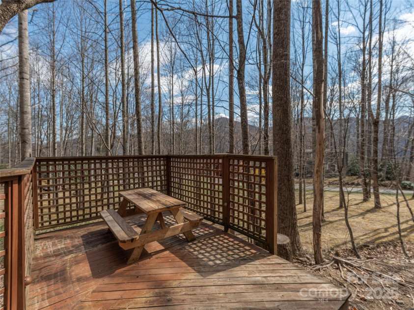 360 Laurel Ridge Road, Maggie Valley, NC 28751.  MLS# CAR4240405, YatesRealty ID 14176. 