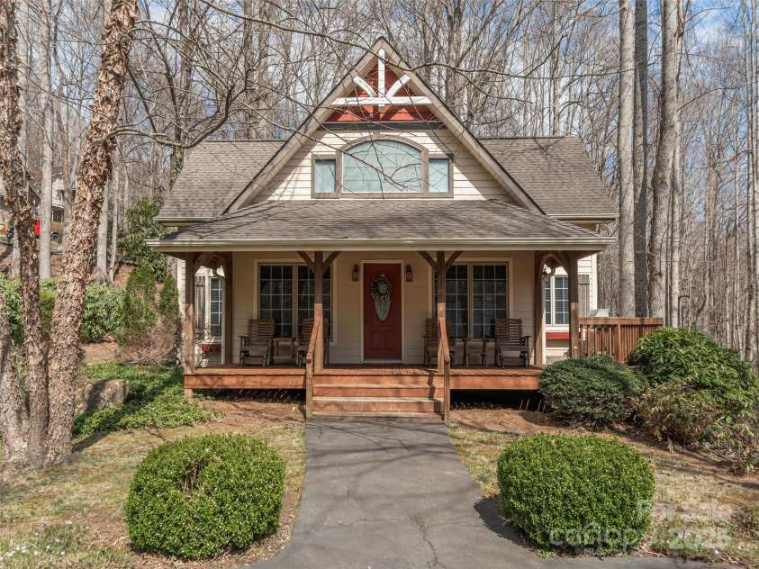 360 Laurel Ridge Road, Maggie Valley, NC 28751.  MLS# CAR4240405, YatesRealty ID 14176. 