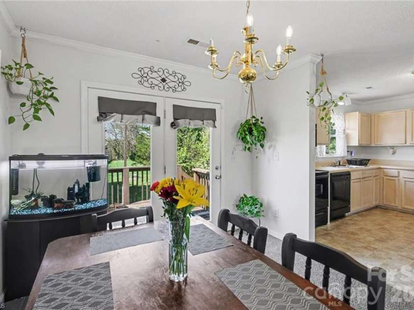 3904 Riverdale Road, Greensboro, NC 27406.  MLS# CAR4399416, YatesRealty ID 14176. 