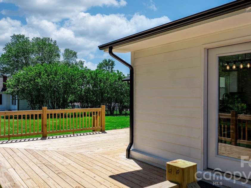1252 Houston Mill Road, Conover, NC 28613.  MLS# CAR4359713, YatesRealty ID 14178. 
