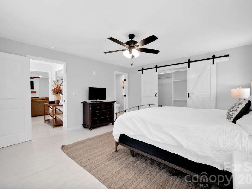 1252 Houston Mill Road, Conover, NC 28613.  MLS# CAR4359713, YatesRealty ID 14178. 
