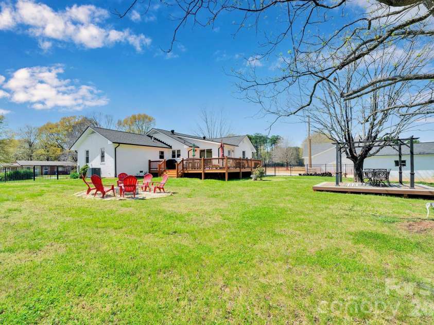 1252 Houston Mill Road, Conover, NC 28613.  MLS# CAR4359713, YatesRealty ID 14178. 