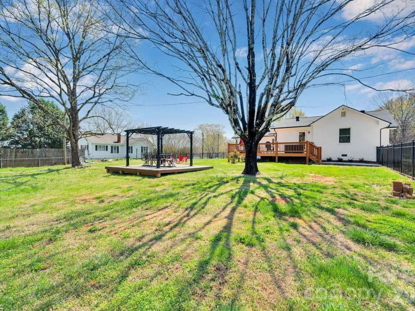 1252 Houston Mill Road, Conover, NC 28613.  MLS# CAR4359713, YatesRealty ID 14178. 