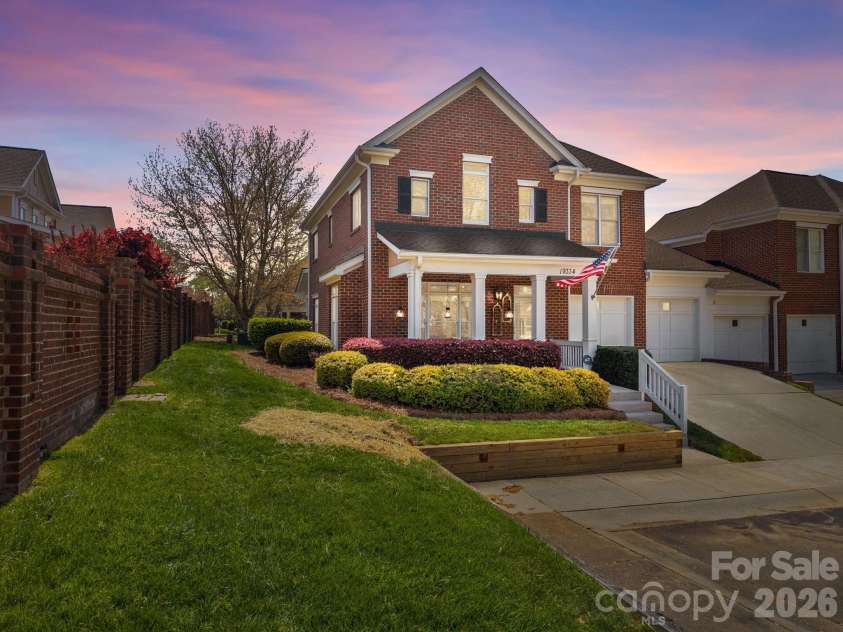 19334 Beaufain Street, Cornelius, NC 28031.  MLS# CAR4363331, YatesRealty ID 14179. 