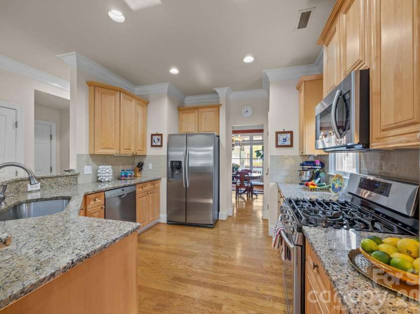 19334 Beaufain Street, Cornelius, NC 28031.  MLS# CAR4363331, YatesRealty ID 14179. 
