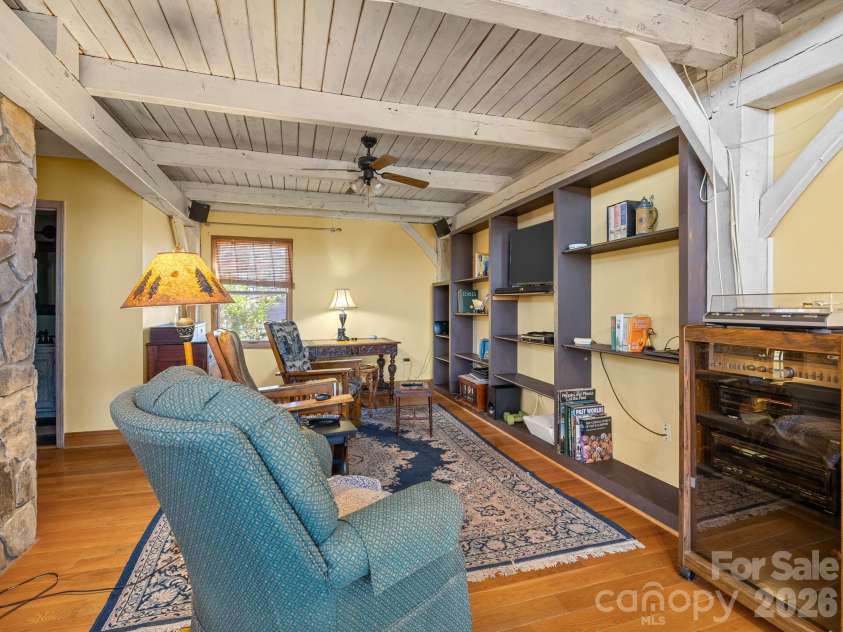 405 Loop Road, Campobello, SC 29322.  MLS# CAR4370899, YatesRealty ID 14181. 