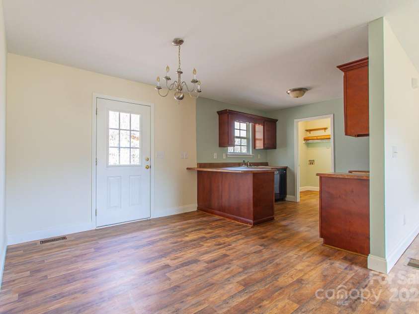 42 Leonard Davis Road, Robbinsville, NC 28771.  MLS# CAR4237867, YatesRealty ID 14181. 