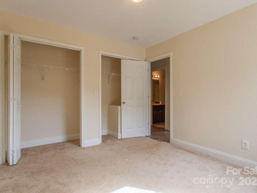 42 Leonard Davis Road, Robbinsville, NC 28771.  MLS# CAR4237867, YatesRealty ID 14181. 