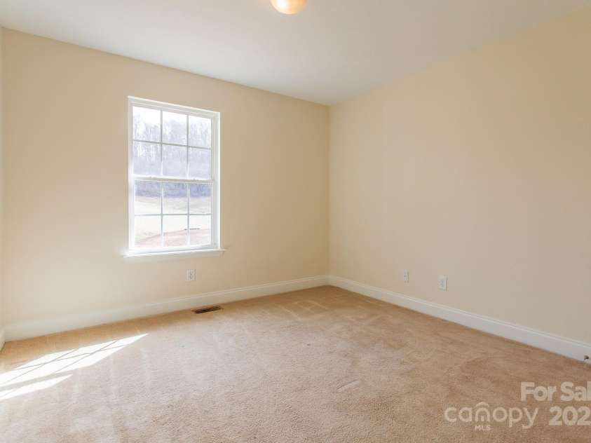 42 Leonard Davis Road, Robbinsville, NC 28771.  MLS# CAR4237867, YatesRealty ID 14181. 