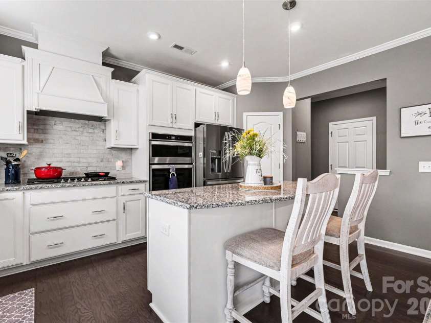 4638 Kensington Place, Indian Land, SC 29707.  MLS# CAR4358603, YatesRealty ID 14182. Kitchen